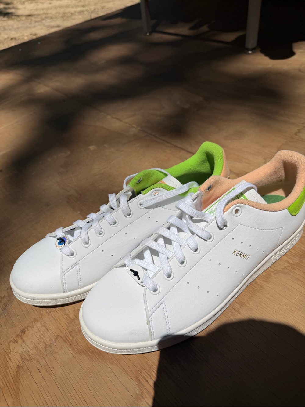 Collectible Adidas White Sneakers X Disney Kermit Miss Piggy